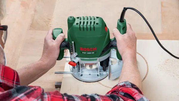 Défonceuses BOSCH POF 1200 AE