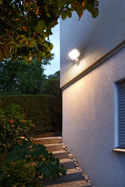 LED-Scheinwerfer BRENNENSTUHL AL mit PIR